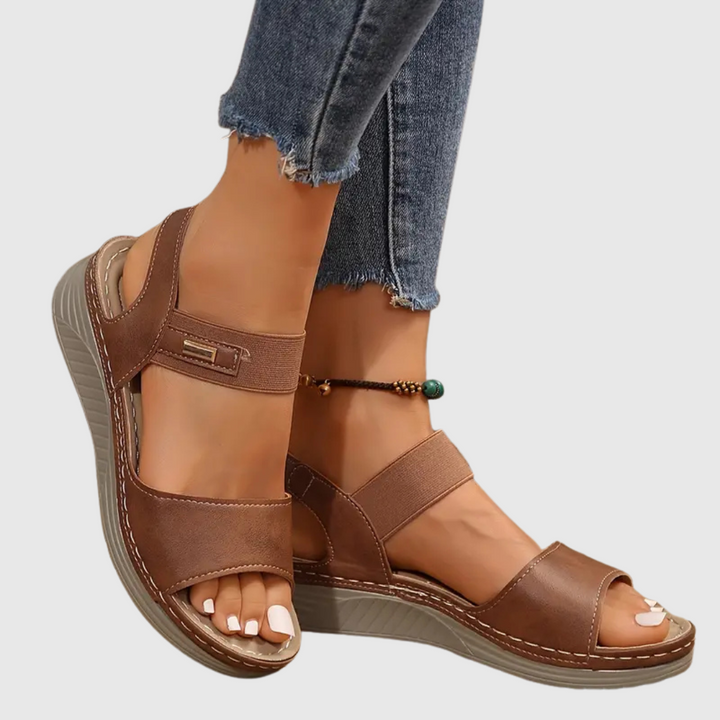 Marilyn | Sommerliche Keilsandalen für Damen